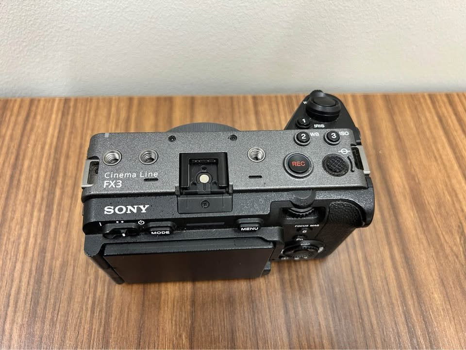 Sony Alpha ILME-FX3 Full Frame Cinema Line Camera - Image 10