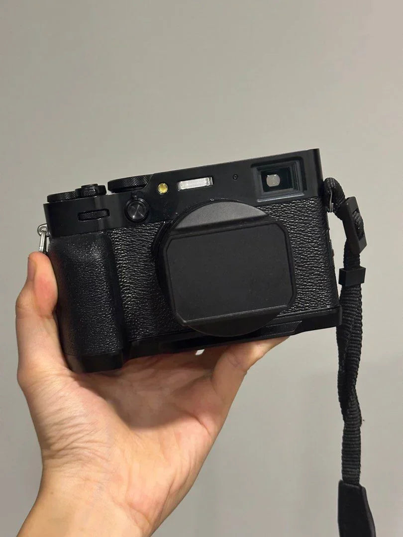 Fujifilm X100VI (black) + accessories - Image 3