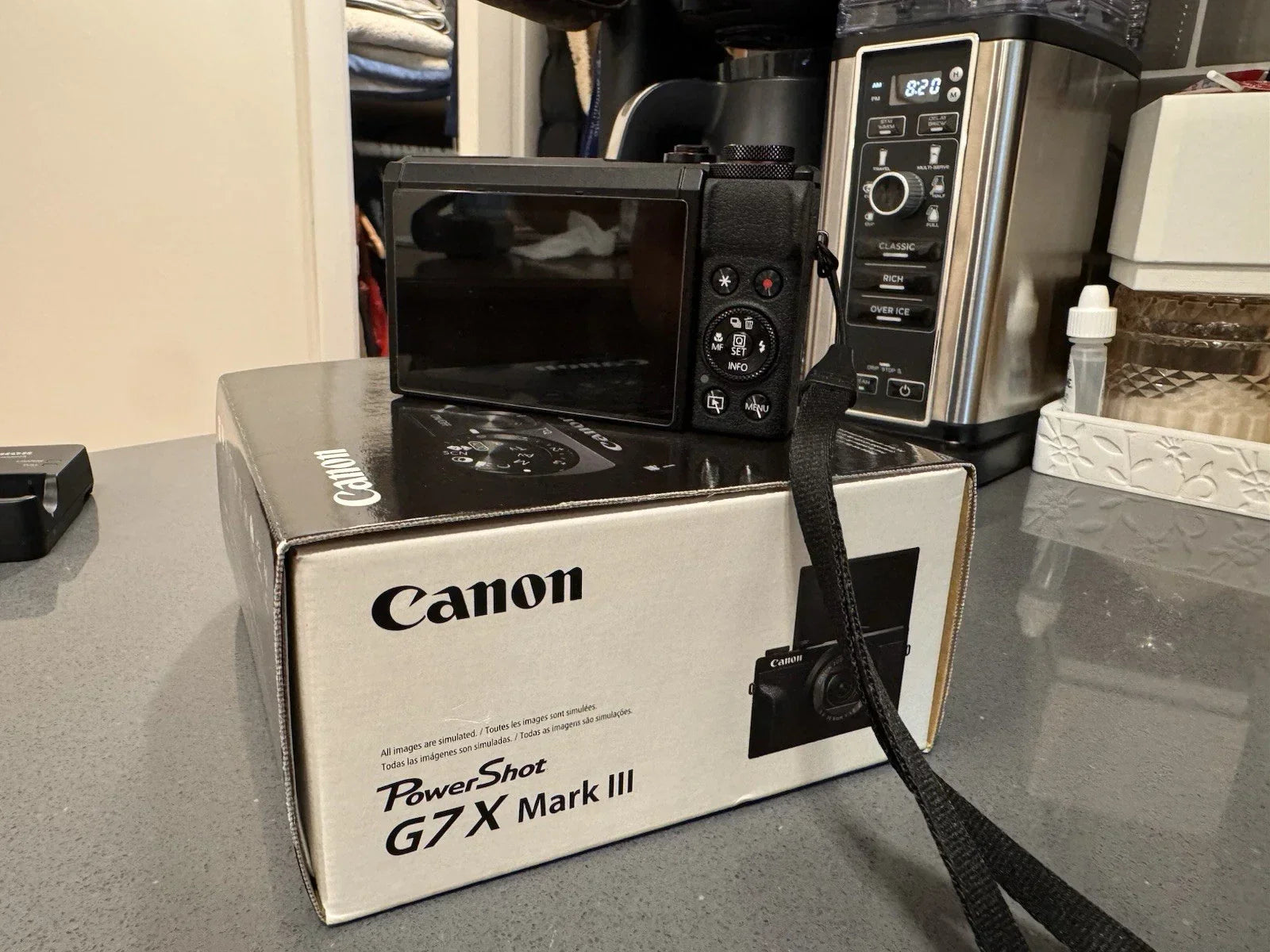 Canon PowerShot G7 X Mark III 20.1MP 4.2x Zoom Digital Camera w/ Accessories - Image 4