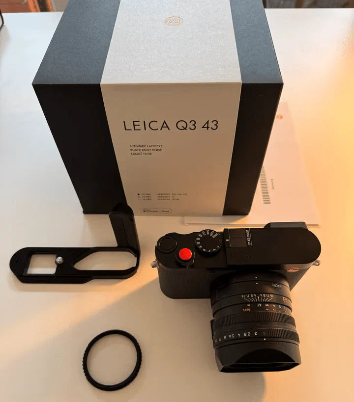 Leica Q3 43MP With Original Box & Accessories